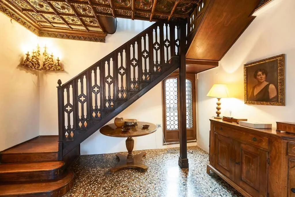 Ca' Fenice, Charming Apartment In San Marco, Sleep 7 Venecia